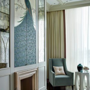 Английские обои De Gournay, коллекция Japanese & Korean, артикул Whistler Peacocks/K-15
